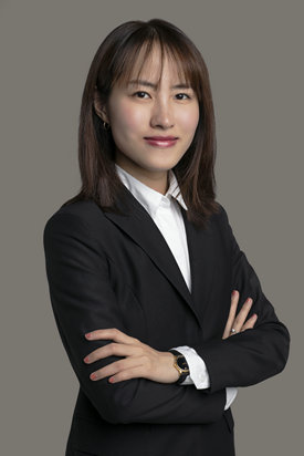 ���� Yvonne